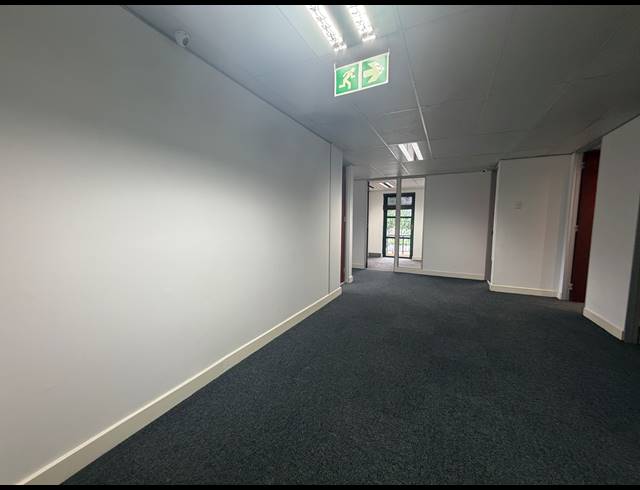295.30M² OFFICE TO LET IN MORNINGSIDE
